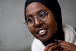  »Jeg vil gerne arbejde med problematikker i sundhedsvæsenet. Nogle gange bliver borgeren overset, nogle gange bliver medarbejderen«., siger Amina Awad, som nu læser til procesingeniør på DTU. Foto: Finn Frandsen/POLFOTO
