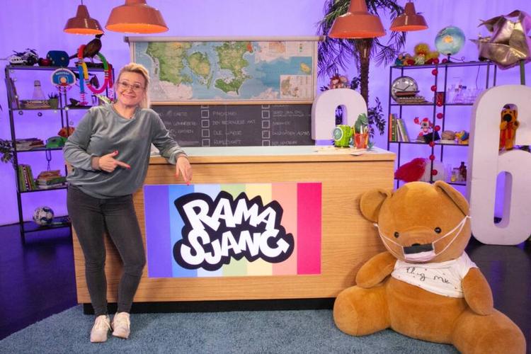 Fra ’Ramasjang hjemmeskole’-studiet vil blandt andre vært Silja Okking fra i dag hjælpe forældre og børn gennem skoledagen. Foto: Rasmus Angelsnes Hansen
