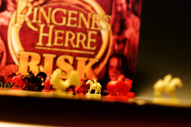 'Risk' findes i flere versioner. Her ses udgaven. der udspiller sig i universitet fra Tolkiens 'Ringenes Herre'. Foto: Martin Lehmann/POLFOTO