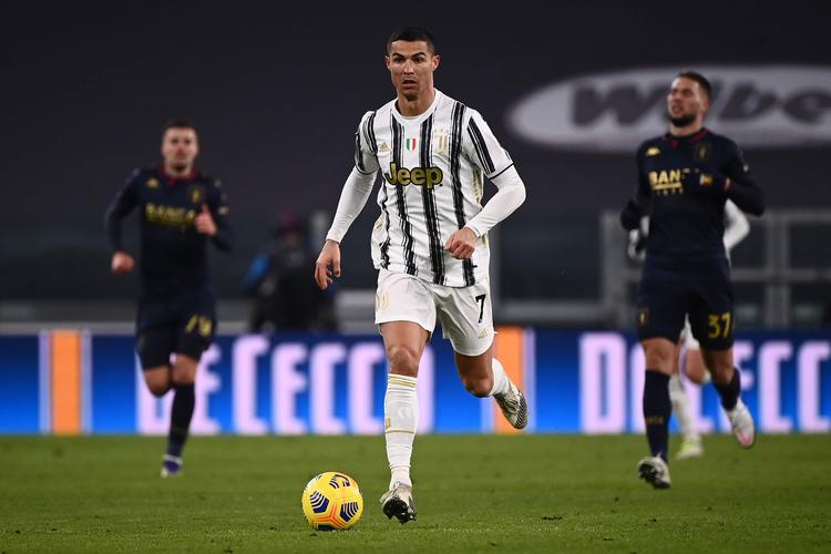 Onsdag aften skulle Cristiano Ronaldo egentlig ikke have været på banen i pokalkampen mod Genoa, men han blev alligevel sendt i aktion, kort før den forlængede spilletid var en realitet. Denne gang dog uden at score i 3-2-sejren til Juventus. Foto: Marco Bertorello/Ritzau Scanpix