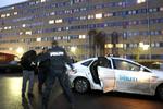Banden Værebros Hårde Kerne satte sig i sin storhedstid tungt på boligområdet Værebroparken. Her er politiet i aktion i bandemiljøet. Arkivfoto Jens Dresling/Ritzau Scanpix