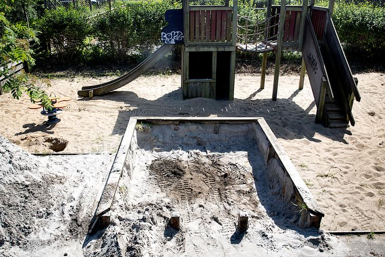 Forældre til børn i institutionen Galaxen på Amager har klaget over forholdene. Her er det en legeplads i Søborg. Foto: Peter Klint/POLFOTO