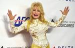 Dolly Parton ses her på et billede fra 2019.  Foto: Jordan Strauss/Ritzau Scanpix