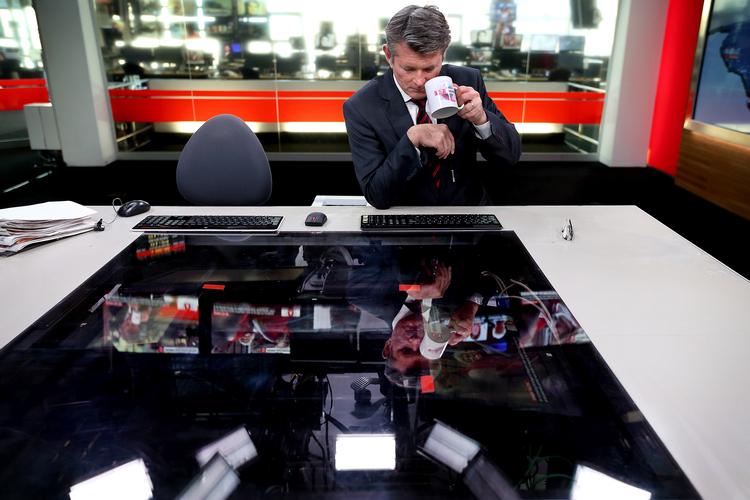 TV 2's beslutning om at stoppe en dokumentar om grænseoverskridende adfærd og seksuelle krænkelser på TV 2 begrundes med, at TV 2 ikke kan undersøge sig selv, samtidig med at en advokatundersøgelse har fundet sted. Undersøgelsen endte med, at studievært og tidligere nyhedschef Jens Gaardbo forlod TV 2. Foto: Finn Frandsen/POLFOTO