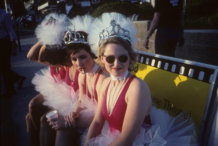 The Go-Go's var blandt 1980'ernes mest populære amerikanske garagerockorkestre. Debuten 'The Beauty and the Beat' solgte adskillige millioner eksemplarer. I aften sender DR 2 en dokumentar om The Go-Go's   