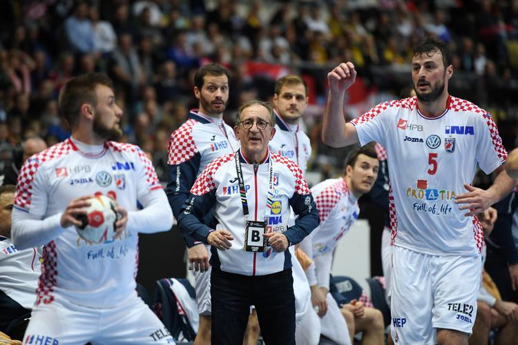   Lille mand, store resultater. Lino Cervar har vundet guld ved både VM og OL samt en række sølvmedaljer som kroatisk landstræner. Foto: Andreas Gebert/Ritzau Scanpix