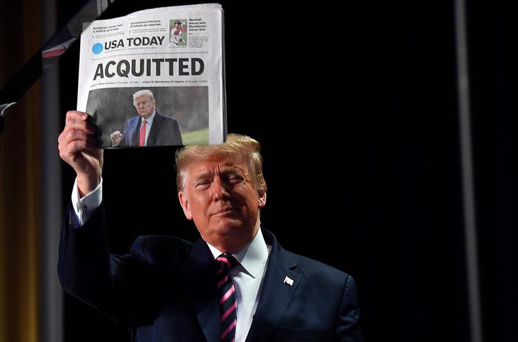 Knap et år efter, at Donald Trump første gang var for en rigsret, skal han nu til det igen. Dengang blev USA's nu afgåede præsident frikendt. Foto: Nicholas Kamm/Ritzau Scanpix