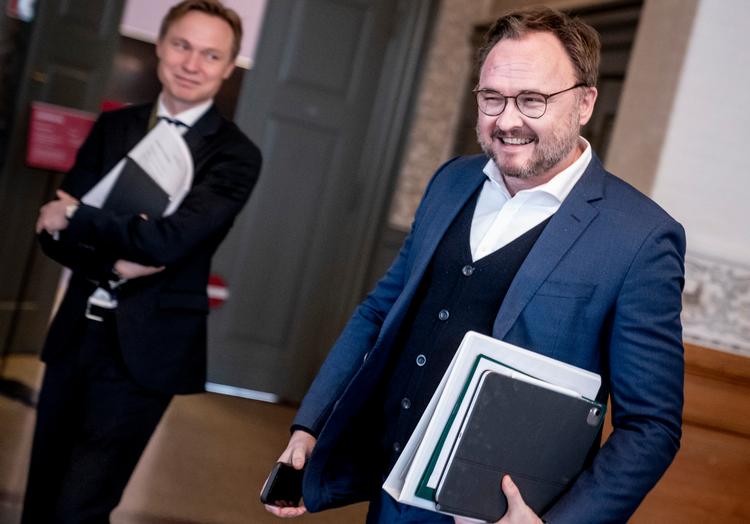Danmarks ry for at skabe grøn energi er godt ude i verden. Klima- og energiminister Dan Jørgensen - der i øjeblikket også har et ekstra vikarjob som erhvervsminister - høster international ros for både sit og Danmarks arbejde.   Foto: Liselotte Sabroe/Ritzau Scanpix