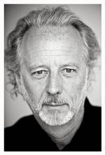 Stefan Hertmans forsludrer sig lidt undervejs på den historiske rejse, men underholdende er det.  Foto: Michiel Hendryckx