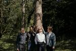 Det er ikke kun, når de skal fotograferes, at rockbandet Yung tager den med ro. Deres nye album byder også på et lidt mere adstadigt tempo. 