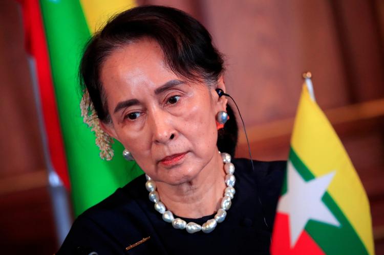Aung San Suu Kyi har tidligere tilbragt omkring 15 år i husarrest. Internt i Myanmar er hun den mest populære politiker, men internationalt er hendes stjerneglans falmet efter fordrivelsen af rohingyaerne. Foto: Pool New/Ritzau Scanpix