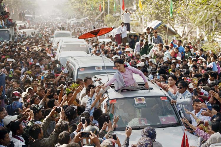 Aung San Suu Kyi er den mest populære politiker i Myanmar, men til sidst var det hendes popularitet, der også blev den største trussel mod hende. Arkivfoto Foto: Ye Aung Thu/Ritzau Scanpix