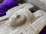 En 500 år gammel statue dukkede op af jorden, da en mexicansk landmand arbejdede på familiens gård.  Foto: Mexico's Inah/Ritzau Scanpix