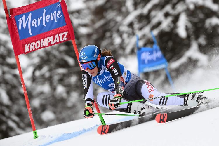 Petra Vlhová ser frem til at konkurrere om medaljer ved vinter-OL i Beijing om et år. Foto: Marco Bertorello/Ritzau Scanpix