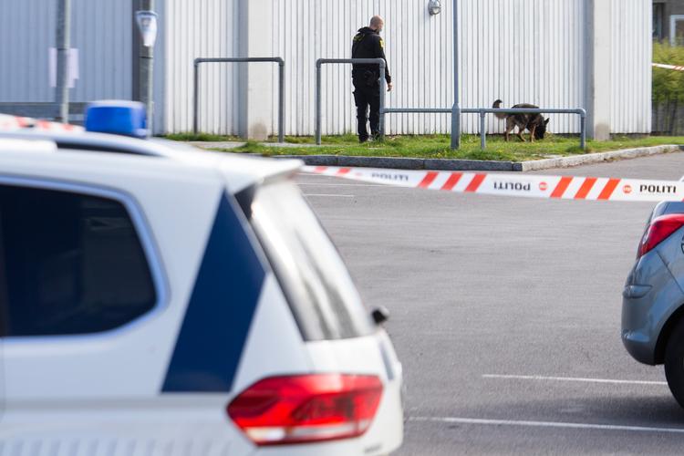 Politiet fotograferet ved Gentofte Skaterpark / Jägers Skaterpark, hvor en 18-årig mand i april sidste år mistede livet af knivstik i et masseslagsmål.  Foto: Finn Frandsen/POLFOTO
