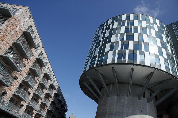 En gennemsnitlig lejlighed på 80 kvadratmeter i København er steget 445.000 kroner det seneste år, viser nye tal. Her lejligheder i Nordhavn. Foto: Jens Dresling/POLFOTO