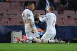 Regissøren Marco Verratti fejrer tirsdag aften en PSG-scoring med målmageren Kylian Mbappé på Camp Nou i Barcelona. Duoen fik Barcelona aldrig bremset.   Foto: Lluis Gene/Ritzau Scanpix