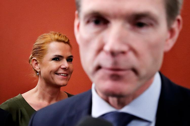 Dansk Folkepartis leder Kristian Thulesen Dahl har ikke lagt skjul på, at han gerne ser Inger Støjberg melde sig ind i sit parti. Foto: Jens Dresling/POLFOTO