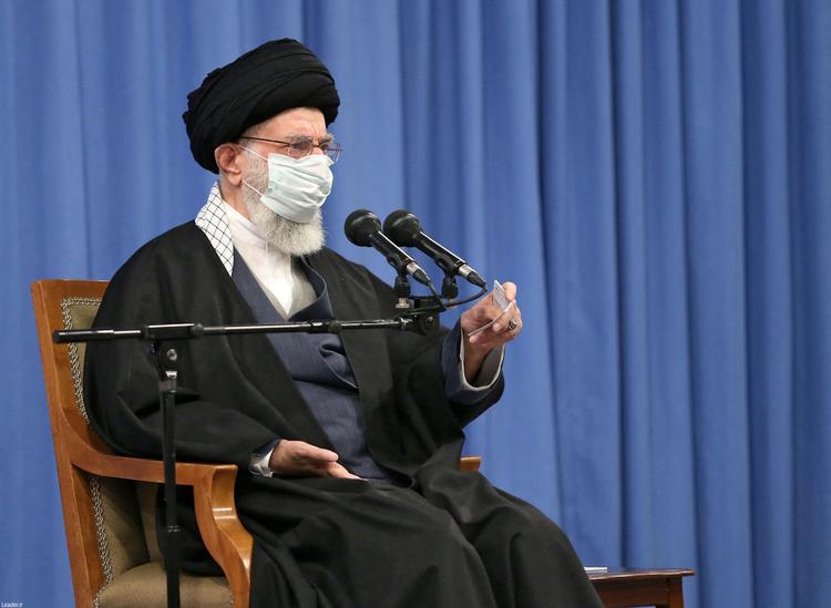 Irans øverste leder, Ayatollah Ali Khamenei, er atter på kollissionskurs med USA. Nu advares landet mod kursen mod Vesten.  Foto: -/Ritzau Scanpix