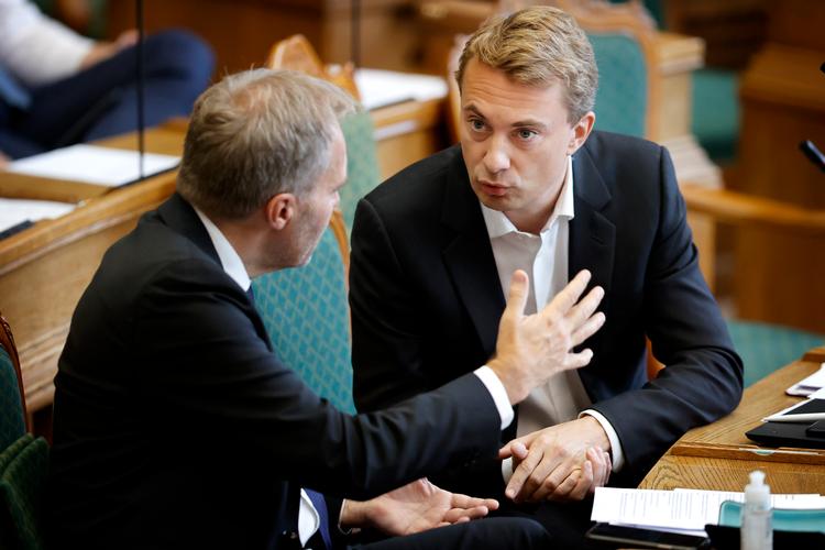Dansk Folkeparti kræver folkeafstemning om epidemiloven til efteråret. Det er uklart, om partiet kan skaffe flertal for idéen. Foto: Jens Dresling/POLFOTO