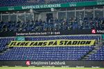Mange fodboldelskere og klubberne i Danmark vil gerne se flere tilskuere på stadionerne, og de mener, at det ske på en forsvarlig måde. Foto: Jens Dresling/POLFOTO