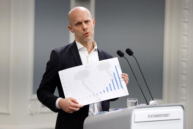 Direktør for Statens Serum Institut Henrik Ullum oplyste til pressemødet, at kontaktallet for virusvarianten b117 har et kontakttal på 1,2. Det har ifølge direktøren lagt et låg på, hvor omfangsrig genåbningen kunne blive. Foto: Jens Dresling/POLFOTO