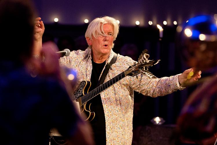 Pierre Dørge og New Jungle Orchestra ved en koncert i Brorsons Kirke på Nørrebro i København.   Foto: Finn Frandsen/POLFOTO