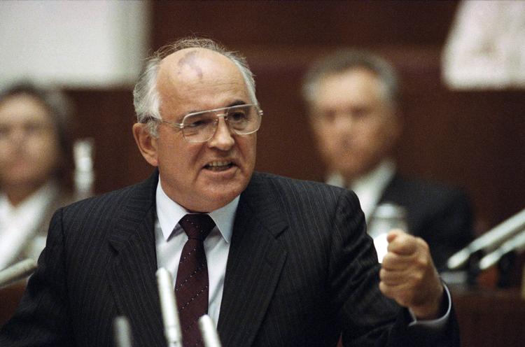  Sovjetunionens sidste leder, Mikhail Gorbatjov, taler til Den Øverste Sovjet i august 1991. Foto: Boris Yurchenko/Ritzau Scanpix