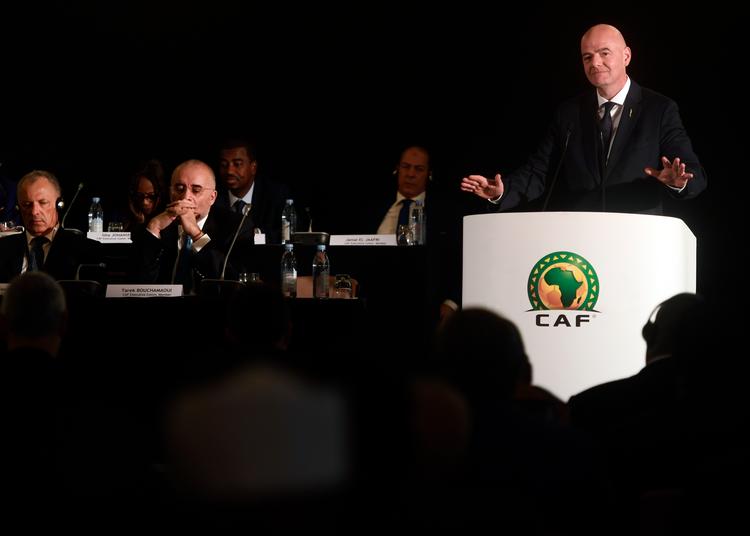 Fifa-præsident Gianni Infantino har ambitioner på de afrikanske nationers vegne, men han har også ambitioner på egne vegne og lover dem flere penge, som kan være med til at sikre ham deres stemmer i fremtiden.  Foto: Lars Poulsen/POLFOTO