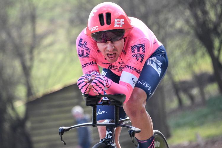 Stefan Bissegger i fuld koncentration på vej mod både etapesejr og den gule førertrøje.
 Foto: Anne-christine Poujoulat/Ritzau Scanpix