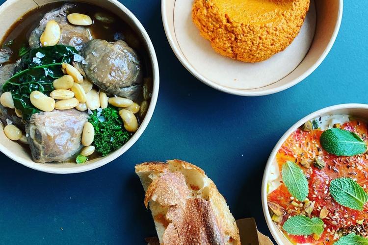 På restaurant Omar på Nørrebro får du lige nu 3 retter for 160 kroner. Foto: PR/Omar