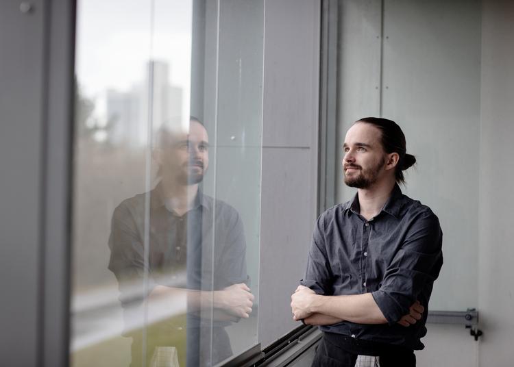 På grund af pandemien mistede  Alexander Kirk sin læreplads, han er nu tilbage på Hotel- og Restaurantskolen, hvor han er ved at uddanne sig til kok.     Foto: Miriam Dalsgaard/POLFOTO