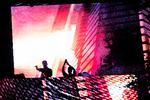  Avicii spillede 300 koncerter om året, da hans karriere var på sit højdepunkt, men turnélivet tog hårdt på ham, og han gik derfor på pension som kun 24-årig efter at have oplevet alvorlige helbredsproblemer. Han døde blot 28 år gammel. Her ses han på Smukfest i 2015.  Foto: Martin Lehmann/POLFOTO