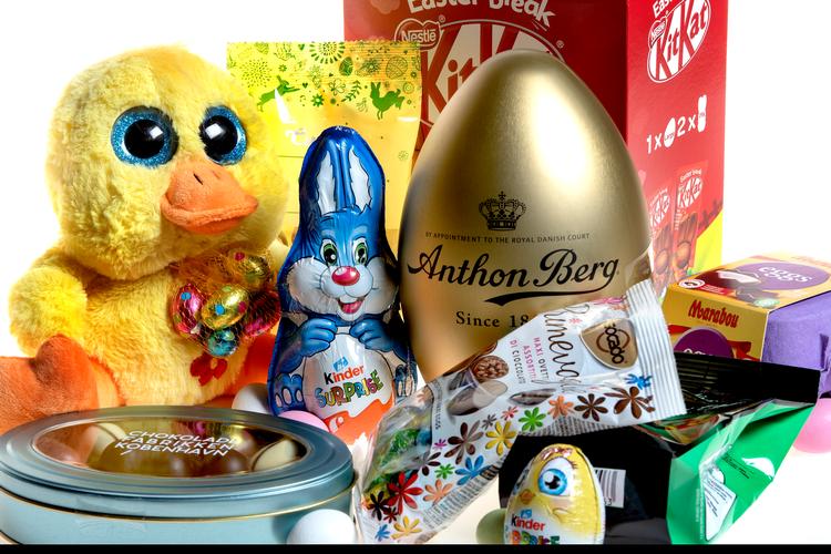 På Politikens rundtur i Netto og Irma indeholdt mange chokoladeæg palmeolie. Foto: Finn Frandsen/POLFOTO