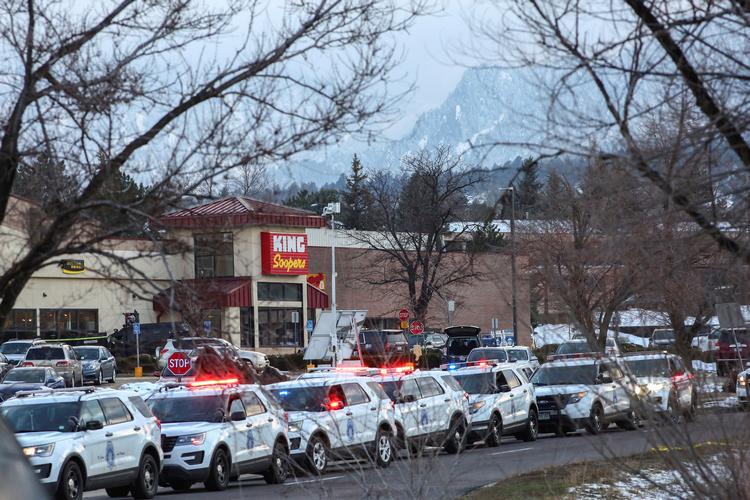 Skyderiet fandt sted uden for King Soopers-supermarkedet i byen Boulder i Colorado, USA. Foto: Kevin Mohatt/Ritzau Scanpix