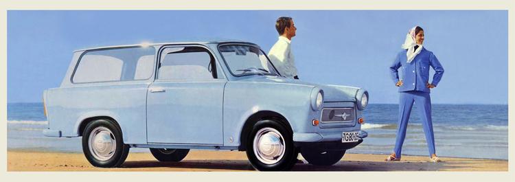 Den østtyske Trabant blev blandt andet bygget af plastik, som man fik fra bomuldsproduktionen i Sovjet og fenol, som kom fra DDR's farveindustri.  Foto: Fra udstillingskataloget