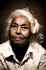     Den egyptiske feminist og forfatter Nawal al-Saadawi hudflettede magthaverne i Egypten, den arabiske verden og præsteskabet i Iran.   Foto: Lærke Posselt/POLFOTO