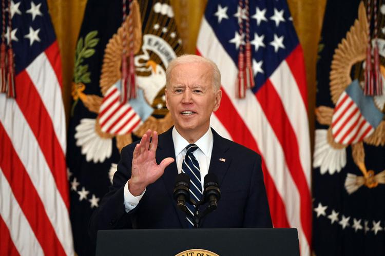 USA's præsident Joe Biden besvarer spørgsmål under sit første pressemøde som præsident 25. marts i Det Hvide Hus.  Foto: Jim Watson/Ritzau Scanpix