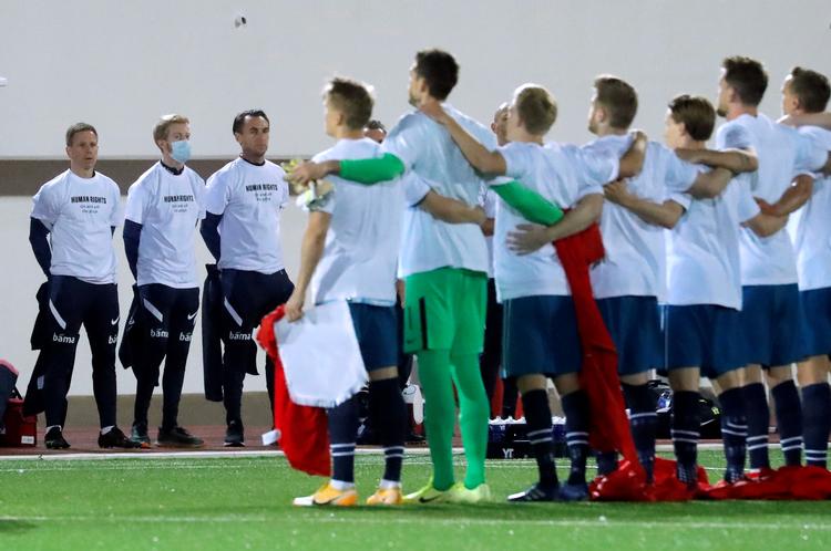 Opfordringen fra de norske klubber var medvirkende til landsholdets markering mod Gibraltar onsdag. Foto: Jon Nazca/Ritzau Scanpix