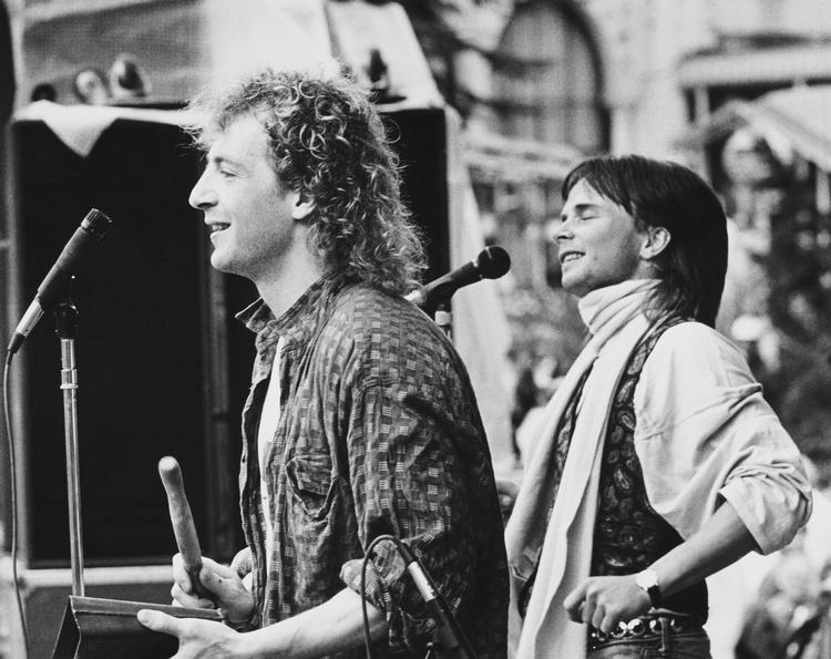    Danseorkestret blev dannet i 1984 i København med blandt andre Jacob Andersen på trommer (forgrunden) og Jørgen Klubien på vokal. Foto: Jacob Maarbjerg/POLFOTO