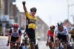 Wout van Aert suser over stregen som sikker vinder af Gent-Wevelgem.
 Foto: David Stockman/Ritzau Scanpix