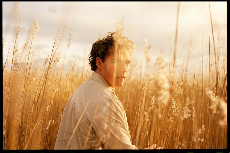 Christopher er ude med et album, der har meget på hjerte,  men lidt kant ville klæde de velmenende budskaber. Foto: Petra Kleis