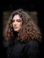 For 21-årige Cecilia Larrosa har det skabt flere problemer, end det løste, at hun som niårig blev anbragt i en plejefamilie. Hun ser sig selv som et eksempel på, hvad der ikke må ske, når politikere vil tvangsfjerne flere børn. Foto: Jesper Houborg/POLFOTO