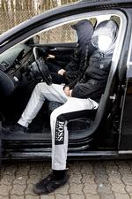 To af de tre unge mænd, som har klaget over tre betjente, som nu er tiltalt for magtmisbrug. Tirsdag falder der dom i sagen i byretten i Horsens.
 Foto: Jacob Ehrbahn/Jacob Ehrbahn