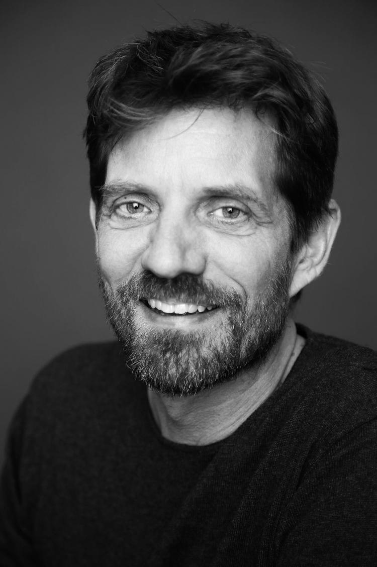     Morten Hauch-Fausbølls ansigt kan skifte karakter på et splitsekund. Foto: Emilia Theresa / Odense Teater