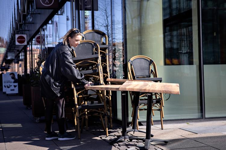 Dansk Industri foreslår regeringen at lade danskerne trække moms på oplevelser som fx restaurantoplevelser fra i skat de næste to år. Foto: Marius Renner/POLFOTO