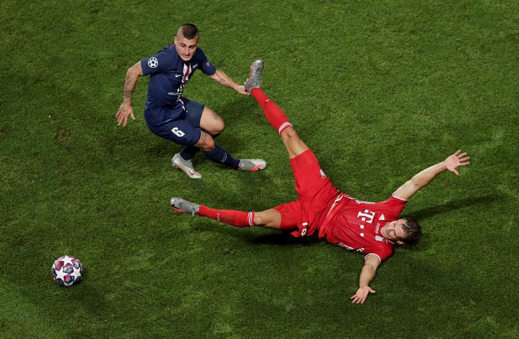 PSG og Bayern - sidste års Chapions League-finalister med første kvartfinalerevanche efter deadline - er nogle af europæisk fodbolds stærkeste brands og selvskrevne deltagere i en snæver kontinental liga. Men vil det ikke være bedre at inkludere flere hold? Foto: Pool/Ritzau Scanpix