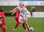 Kathrine Møller Kühl - her i aktion som anfører for U17-landsholdet mod Rusland i 2019 - er et af Danmarks største fodboldtalenter og kan få debut for A-landsholdet i en alder af 17 år.  Foto: Anders Kjærbye/fodboldbilleder.dk 