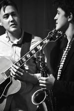 Ikke så meget pjat. Sax og guitar. Men på et højt niveau af musikalsk modenhed.  Foto: Gorm Valentin