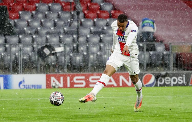     Kylian Mbappé er Paris Saint-Germains trumfkort, og i den første kvartfinale mod Bayern München scorede han to gange. Foto: Kai Pfaffenbach/Ritzau Scanpix